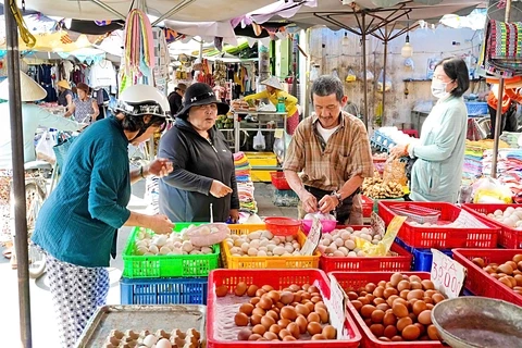 Bỏ lệ phí môn bài từ năm 2026, giảm gánh nặng cho cộng đồng kinh doanh